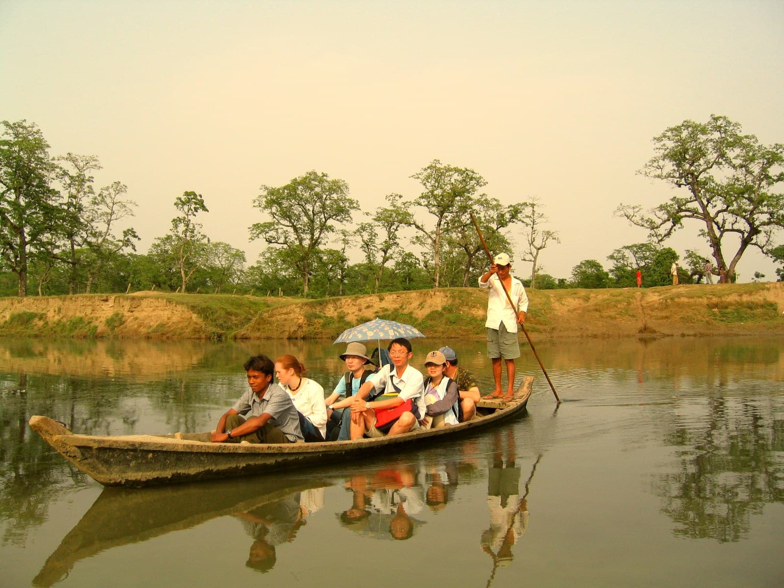 Canoeing Chitwan